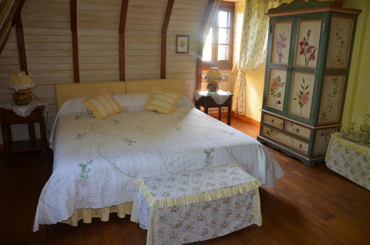 La Gueriniere Bed & Breakfast Cenac-et-Saint-Julien Exterior photo